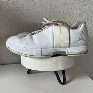 Nike Air Jordan Men’s TE2 Basketball Shoes Size 11